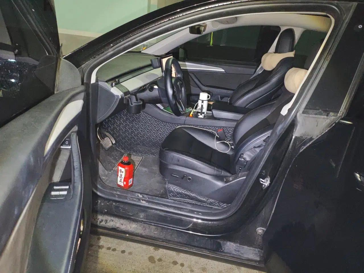 Tesla Model Y 2023 Rear-Wheel-Drive Version — миниатюра 16