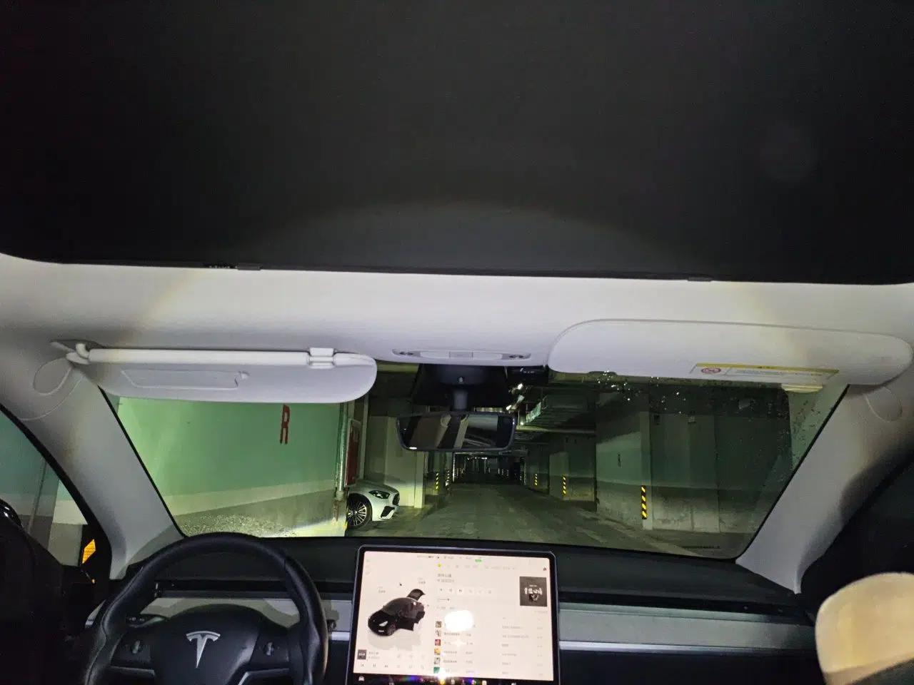 Tesla Model Y 2023 Rear-Wheel-Drive Version — миниатюра 18