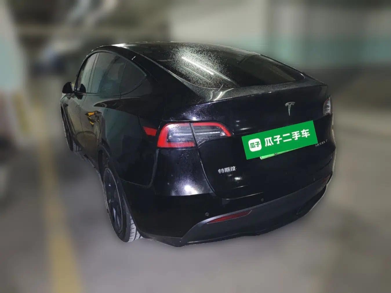 Tesla Model Y 2023 Rear-Wheel-Drive Version — миниатюра 4