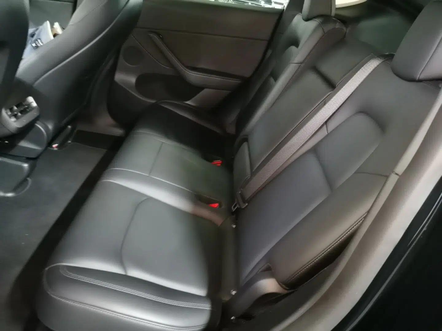 Tesla Model Y 2021 Long-Range All-Wheel-Drive Version 3D7 — миниатюра 20