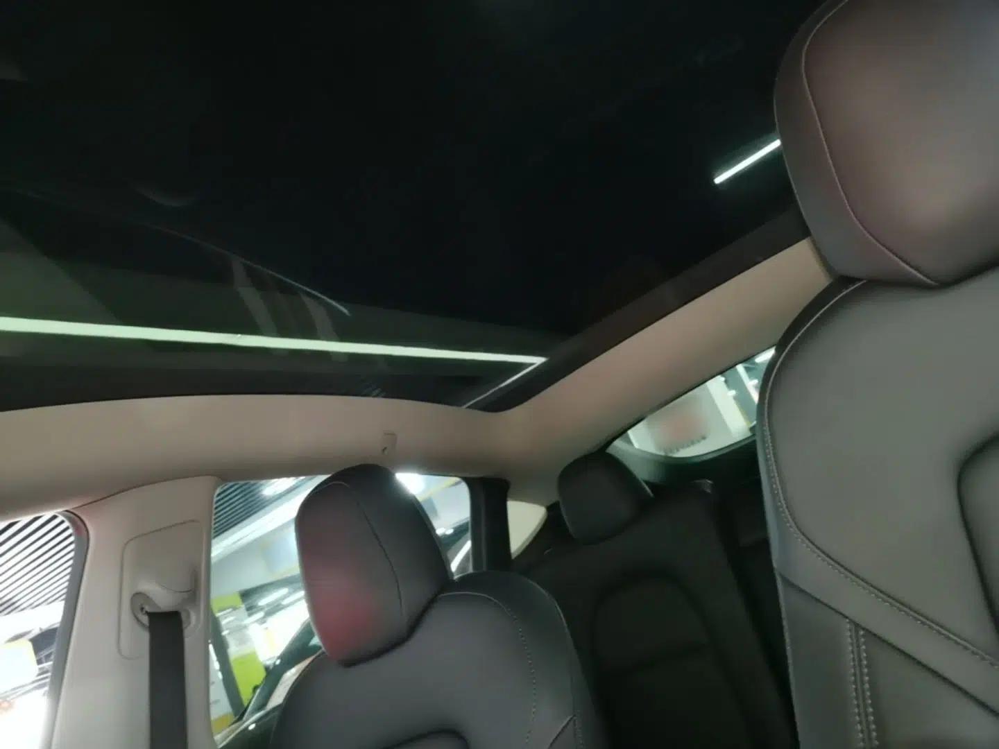 Tesla Model Y 2021 Long-Range All-Wheel-Drive Version 3D7 — миниатюра 21