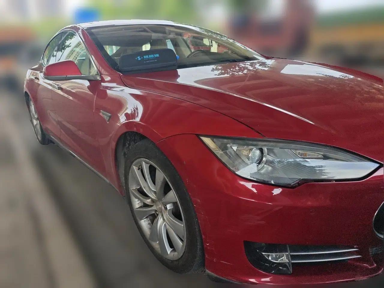 Tesla Model S 2014 S 85 — миниатюра 3