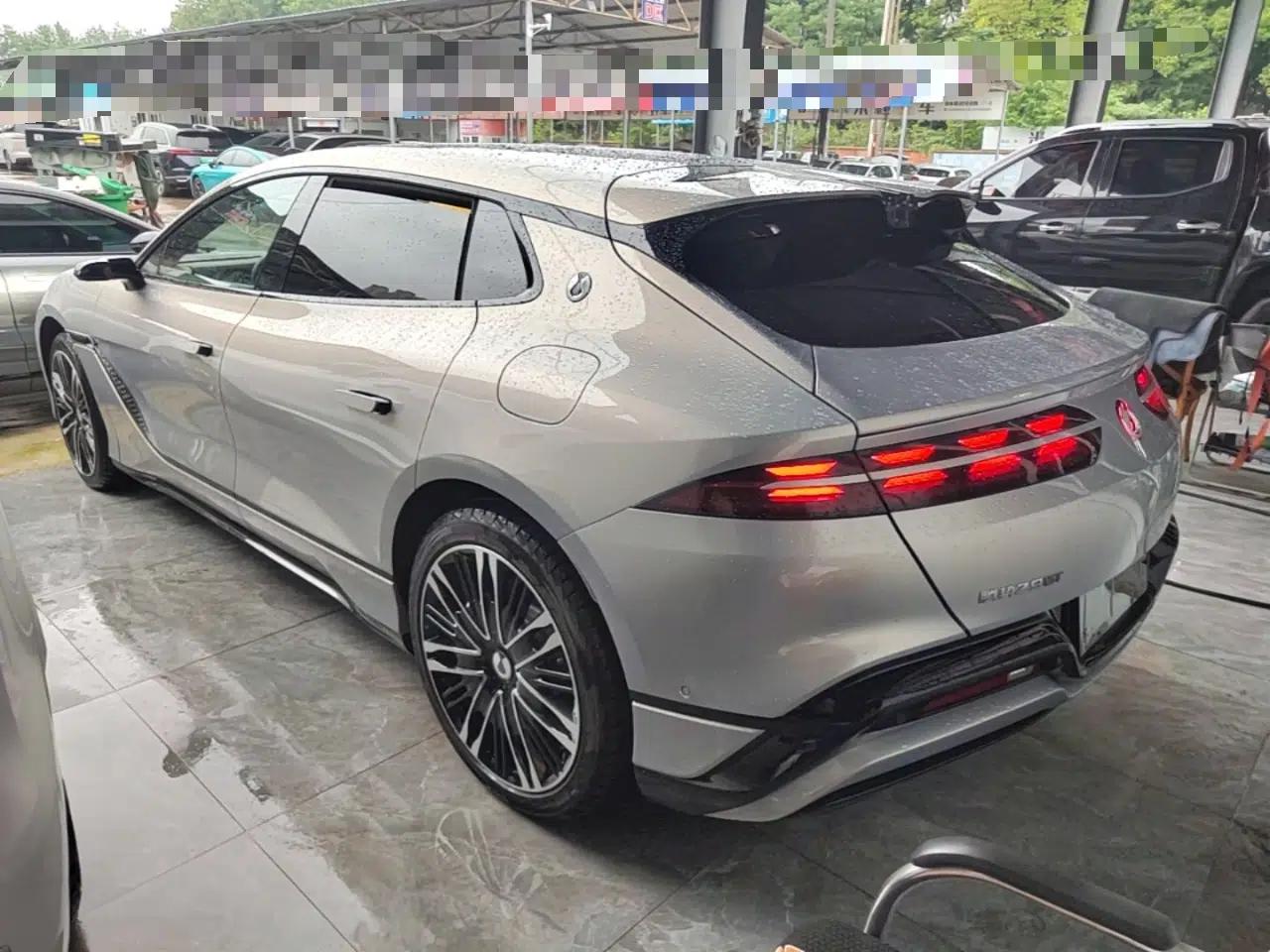 Denza Z9GT 2024 1100 Four-Wheel Drive Ultra Version — миниатюра 4