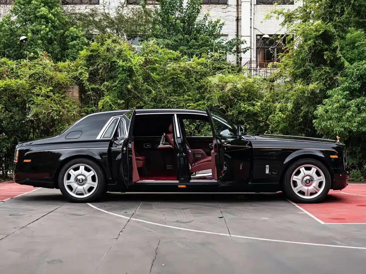 2013 Phantom 6.7L Extended Wheelbase (EWB) — миниатюра 7
