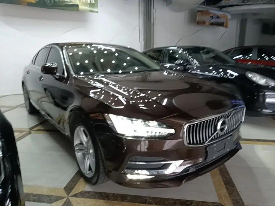 Volvo S90 2019 T5 Zhiyi Edition — миниатюра 3
