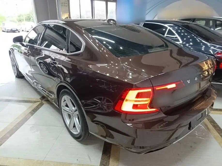 Volvo S90 2019 T5 Zhiyi Edition — миниатюра 4