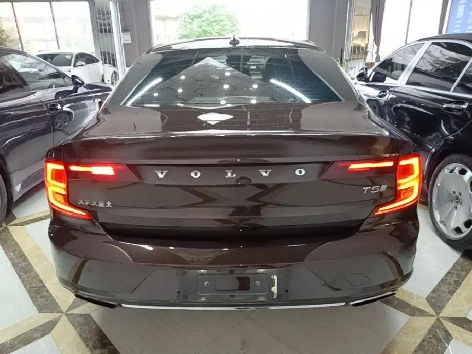 Volvo S90 2019 T5 Zhiyi Edition — миниатюра 5