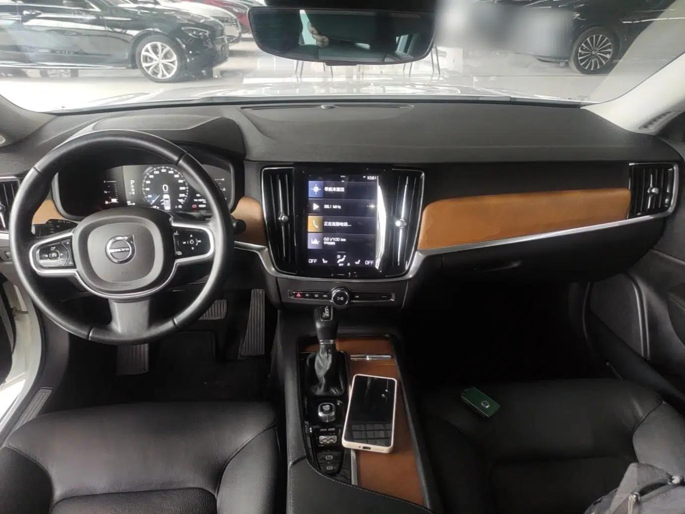 Volvo S90 2019 T5 Zhiyi Edition — миниатюра 12