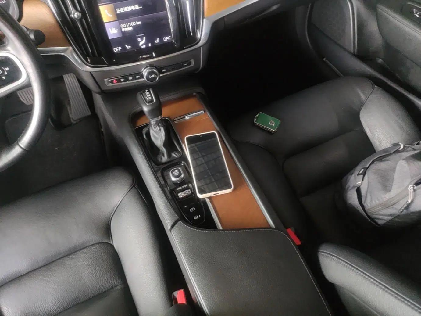 Volvo S90 2019 T5 Zhiyi Edition — миниатюра 16
