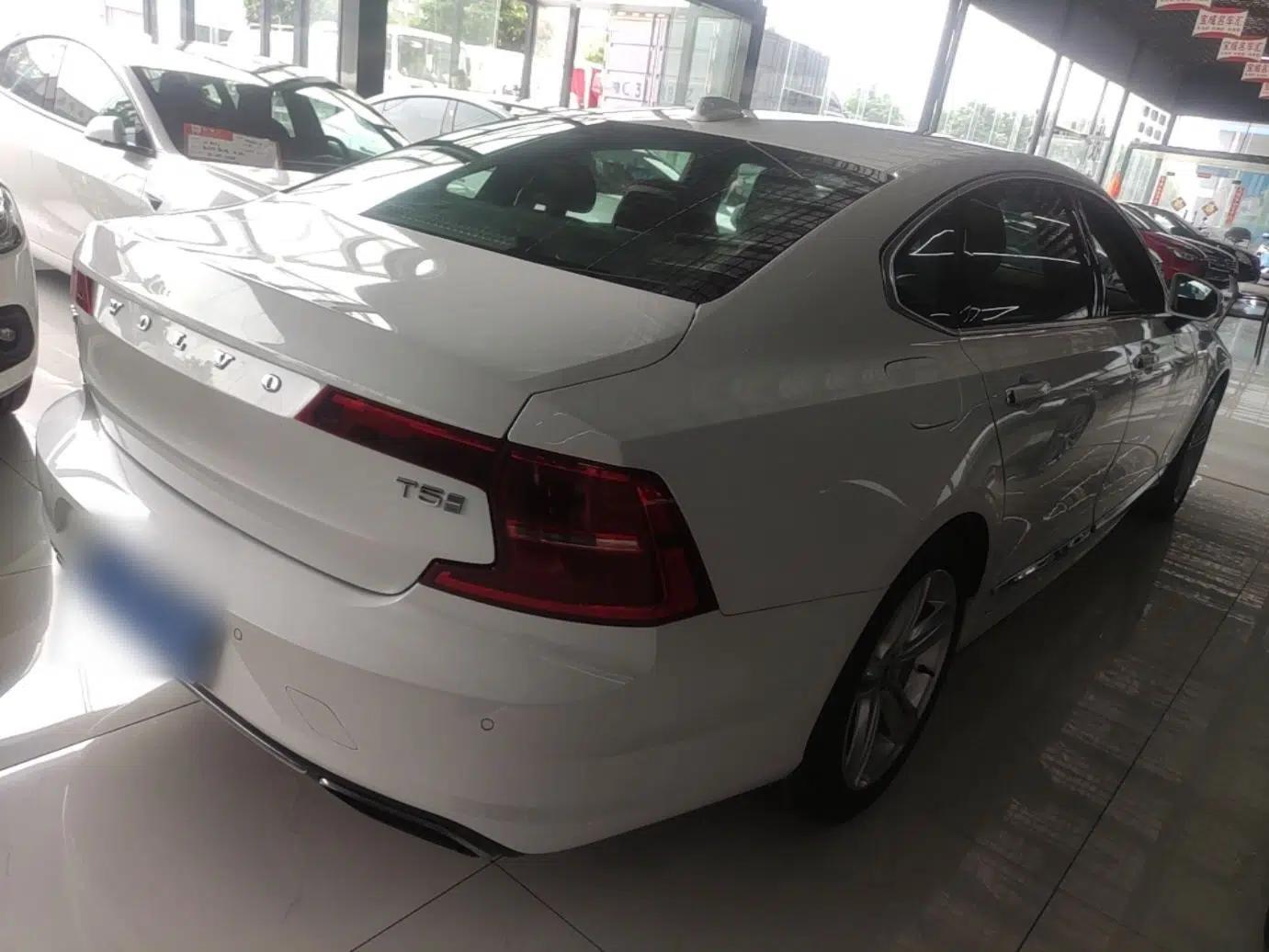 Volvo S90 2019 T5 Zhiyi Edition — миниатюра 6