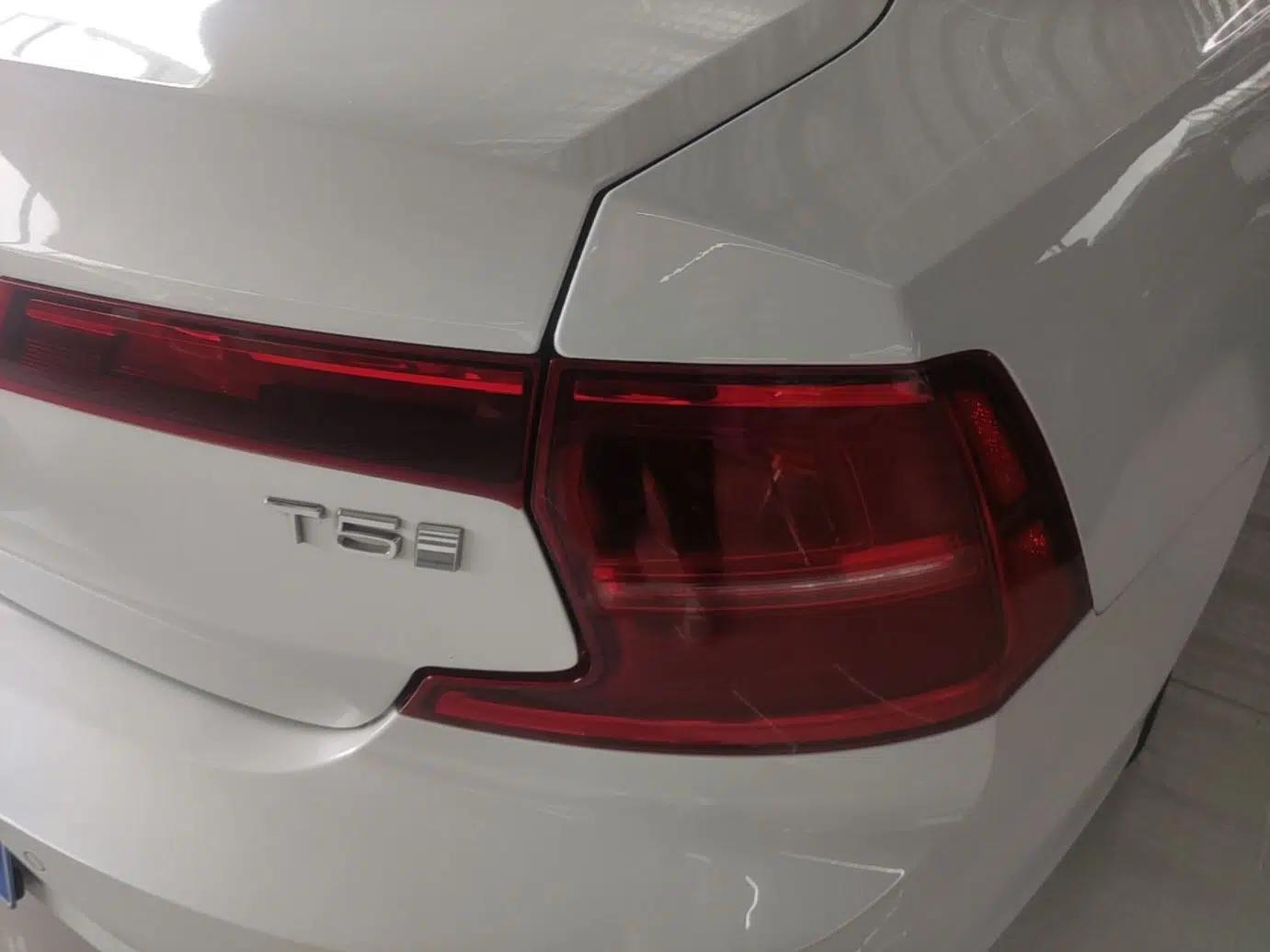 Volvo S90 2019 T5 Zhiyi Edition — миниатюра 9