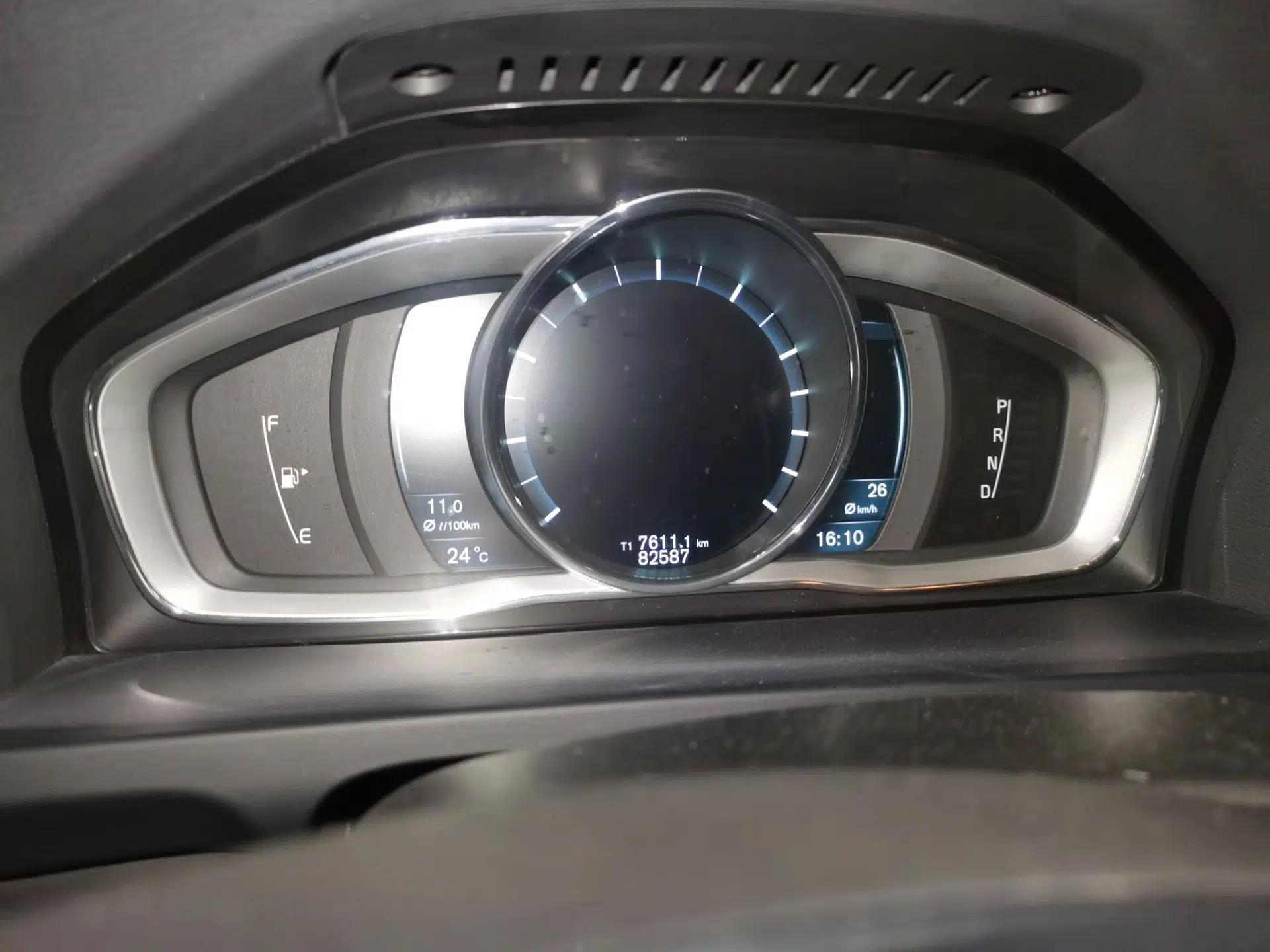 Volvo S60 2014 T5 Zhiya Edition — миниатюра 11