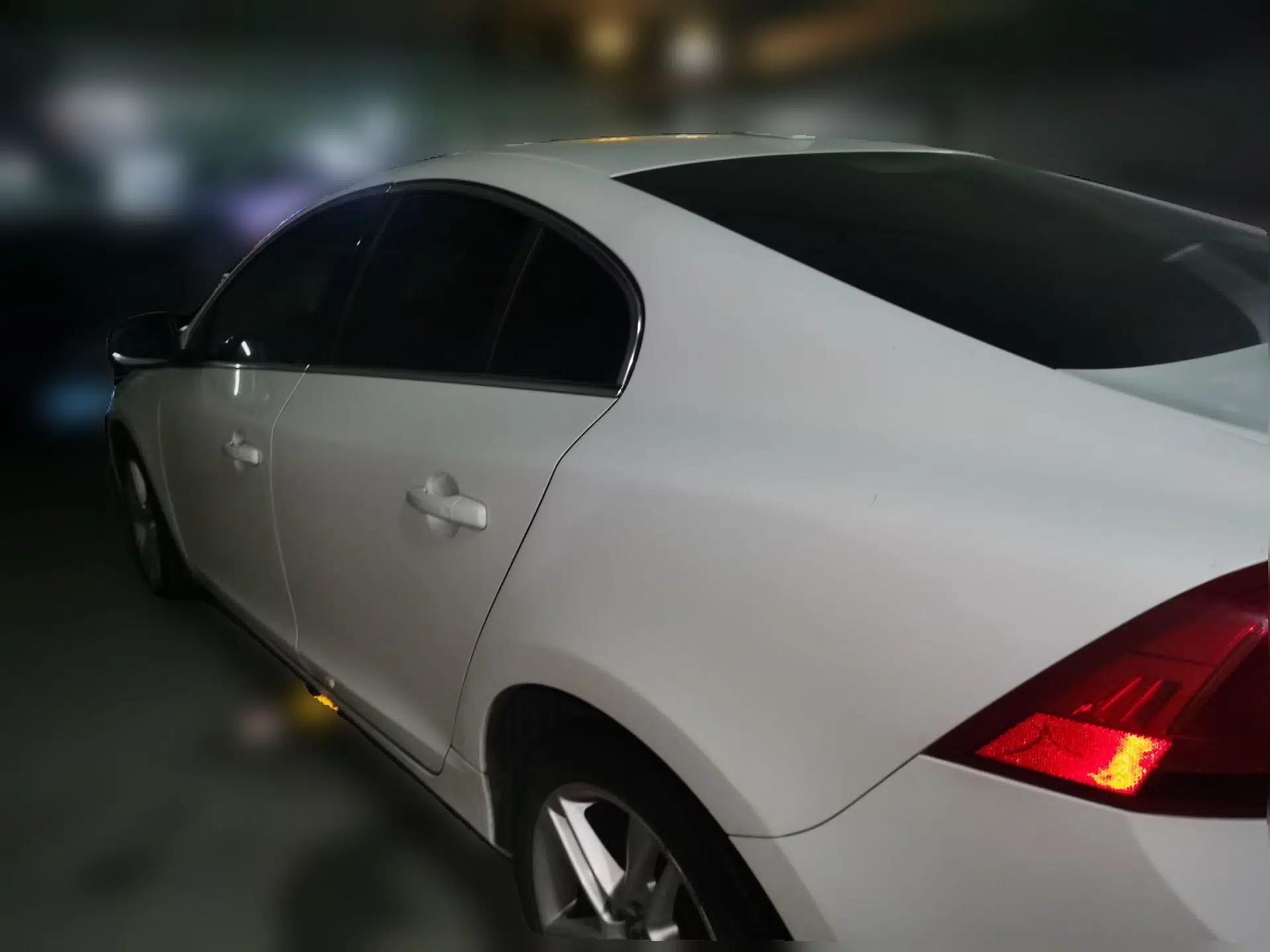 Volvo S60 2014 T5 Zhiya Edition — миниатюра 4