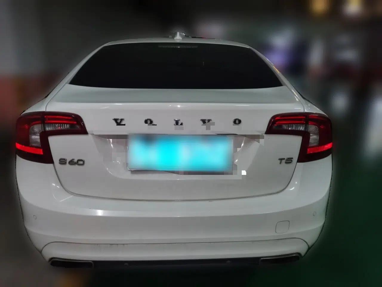 Volvo S60 2014 T5 Zhiya Edition — миниатюра 5