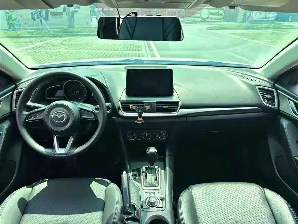 Mazda3 Axela 2017 Sedan 1.5L Automatic Comfort Model (China V Emission Standard) — миниатюра 6