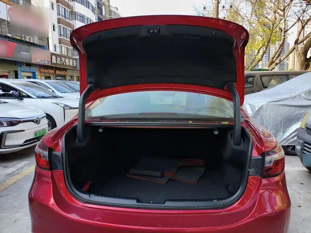 Mazda6 Atenza 2020 2.5L Blue Sky Sport Edition — миниатюра 15
