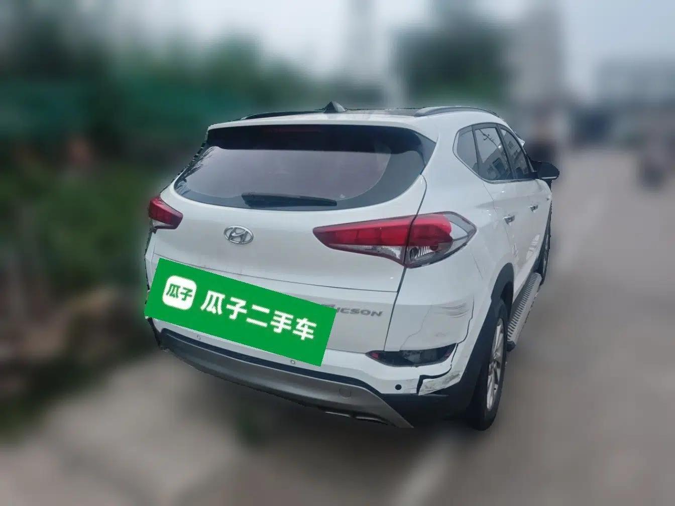 Hyundai Tucson 2018 1.6T Dual-Clutch Two-Wheel Drive 15th Anniversary Special Edition — миниатюра 6