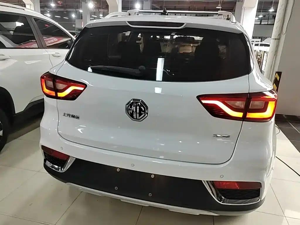 MG ZS 2020: A Global Bestseller with Over a Million Units, 1.5L Manual Transmission, 65-inch Panoramic Sunroof Edition — миниатюра 6