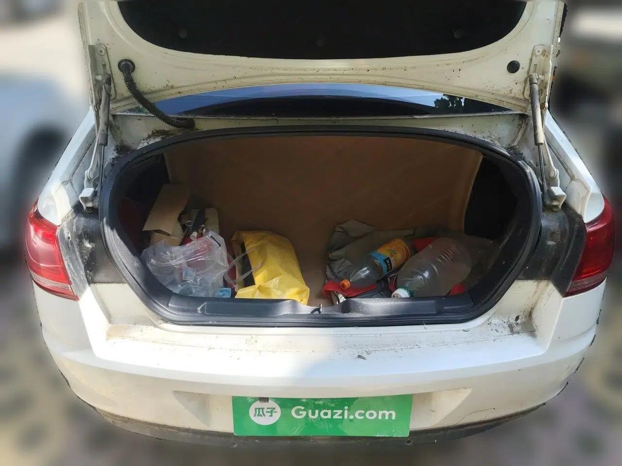 Citroen C-Quatre 2013 1.6L Manual Prestige CNG Model — миниатюра 19