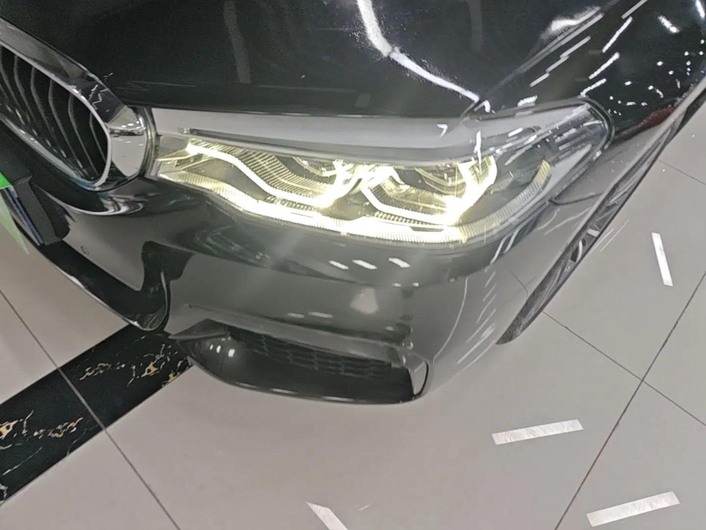 BMW 5 Series 2020 530Li Leading Model M Sport Package — миниатюра 8