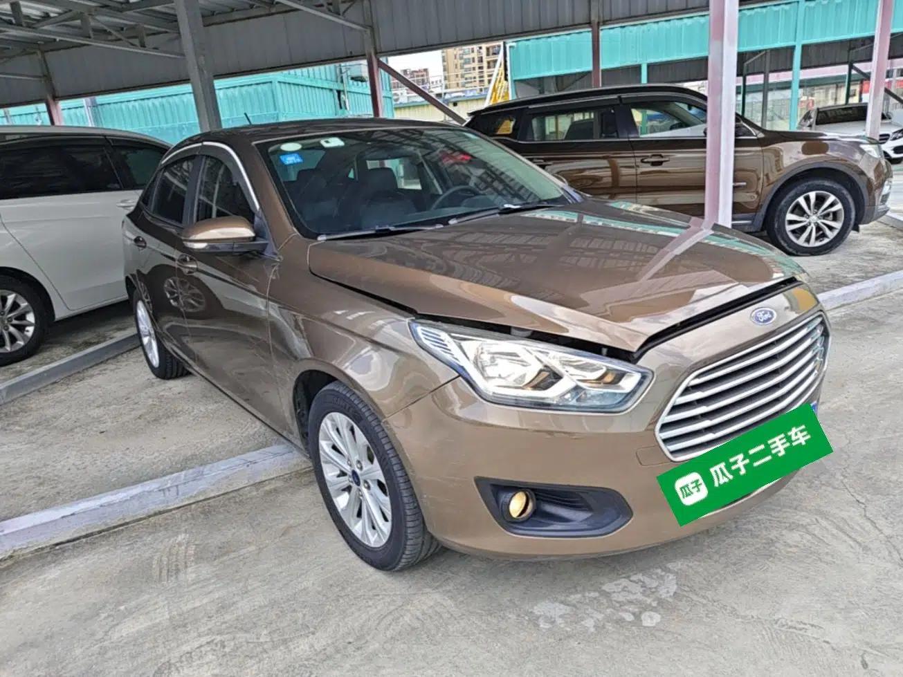 Ford Escort 2017 Happiness Edition 1.5L Automatic Fashion Version — миниатюра 3