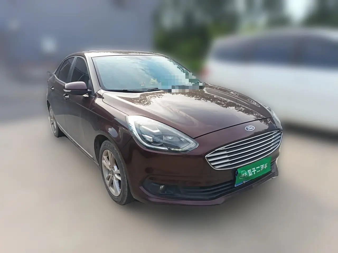 Ford Escort 2019 Revised Version 1.5L Automatic Enjoyment Type China VI Standard — миниатюра 3