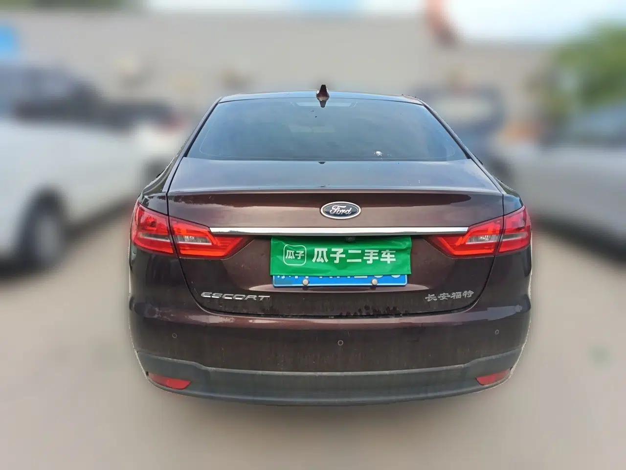 Ford Escort 2019 Revised Version 1.5L Automatic Enjoyment Type China VI Standard — миниатюра 5