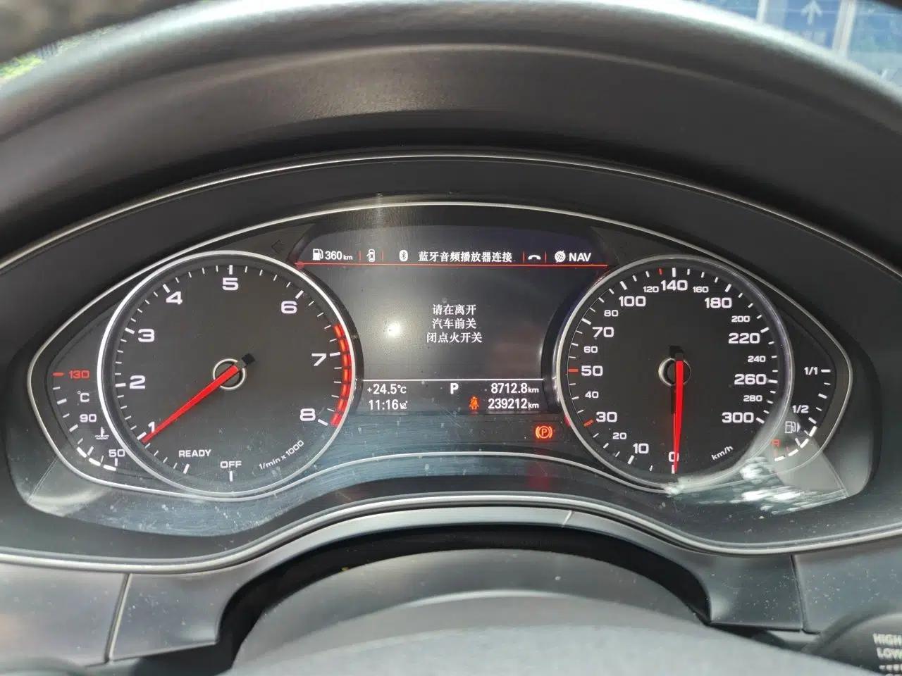 Audi A6L 2018 30th Anniversary Edition TFSI Trendy Model — миниатюра 12