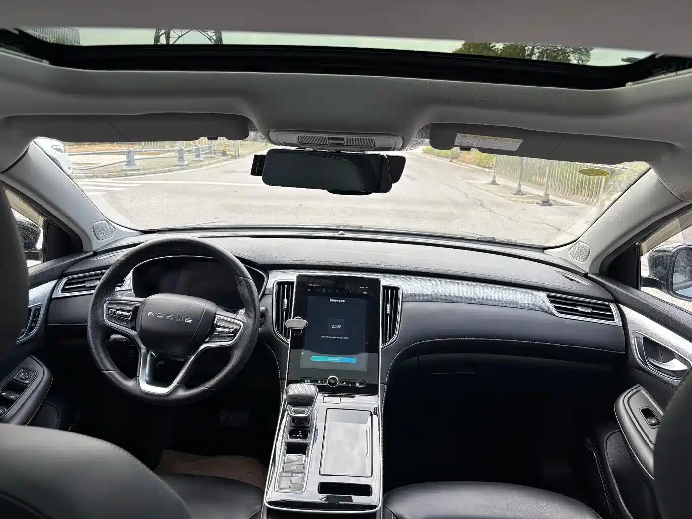 Roewe i6 MAX 2020 300TGI Automatic Cool and Intelligent Driving Edition — миниатюра 12