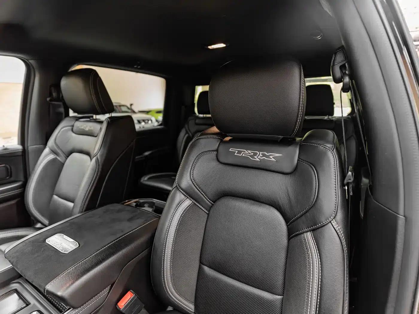 RAM Trucks Tyrannosaurus Rex 2022 6.2T US Spec — миниатюра 7