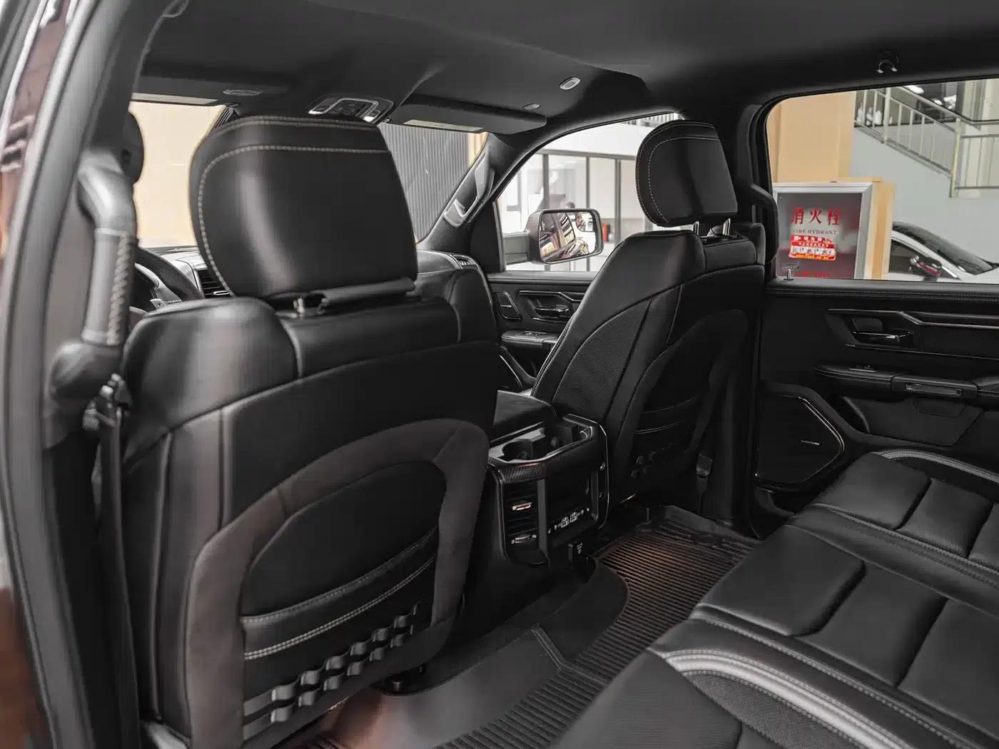 RAM Trucks Tyrannosaurus Rex 2022 6.2T US Spec — миниатюра 8