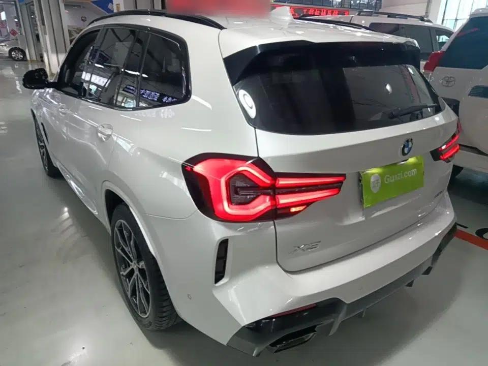 BMW X3 2022 Facelift xDrive30i Luxury Edition M Night Edition Package — миниатюра 4