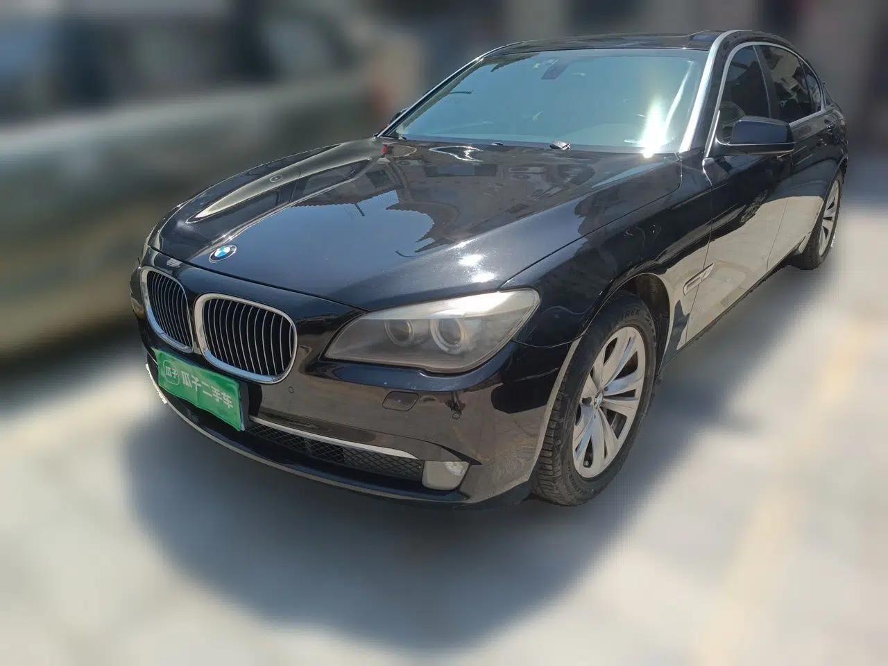 BMW 7 Series 2009 730Li Leading Model — миниатюра 1
