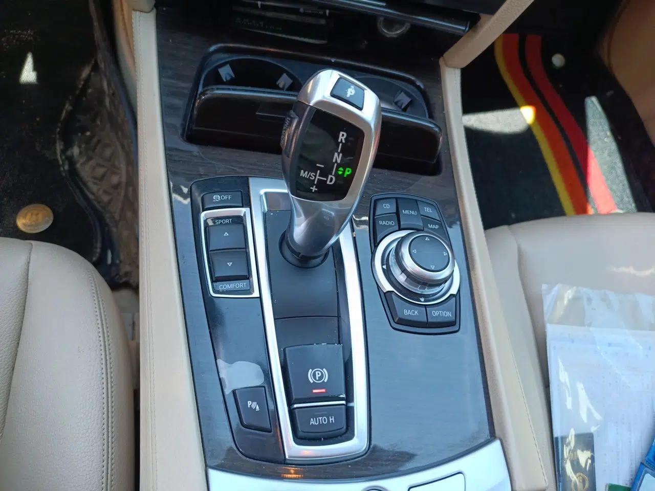 BMW 7 Series 2009 730Li Leading Model — миниатюра 14