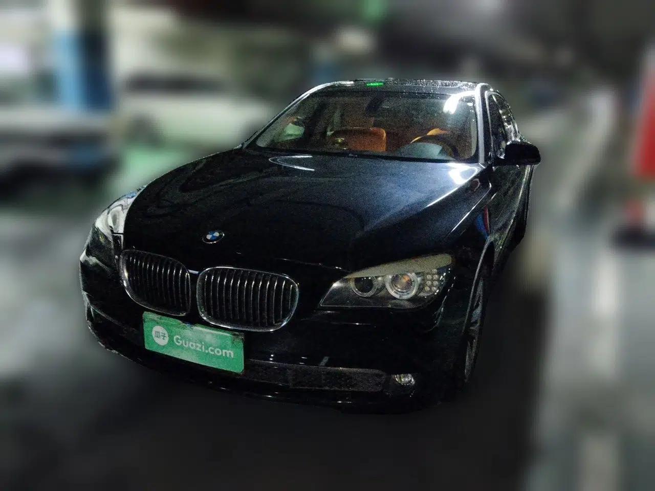 BMW 7 Series 2011 730Li Elegant Model — миниатюра 1