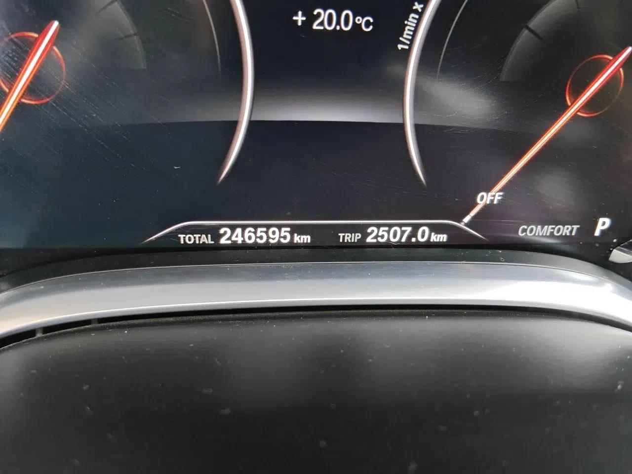 BMW 7 Series 2016 730Li Leading Model — миниатюра 12