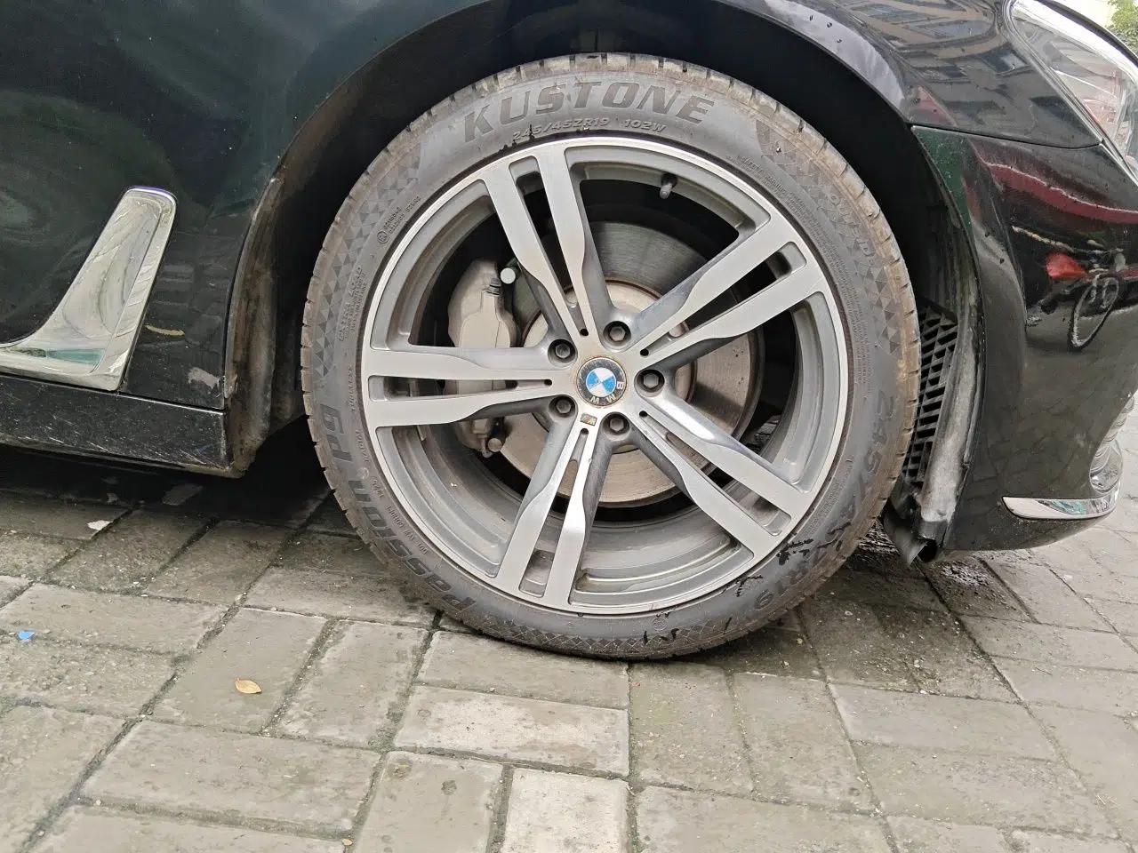 BMW 7 Series 2016 730Li Leading Model — миниатюра 8