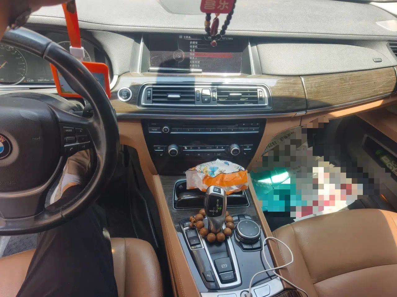 BMW 7 Series 2014 730Li Premium Edition — миниатюра 13