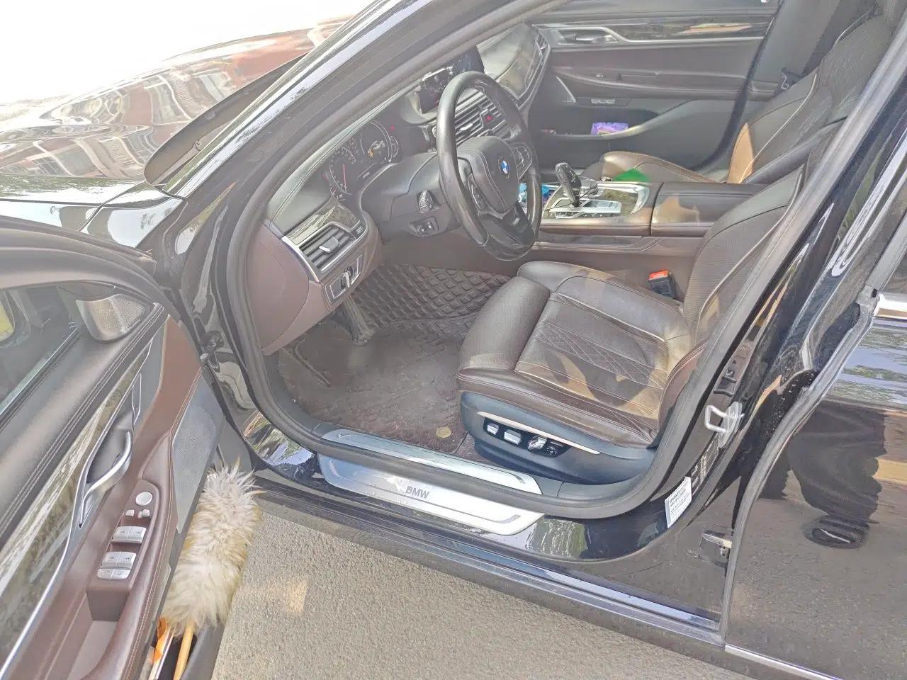 BMW 7 Series 2016 730Li Luxury Model — миниатюра 16