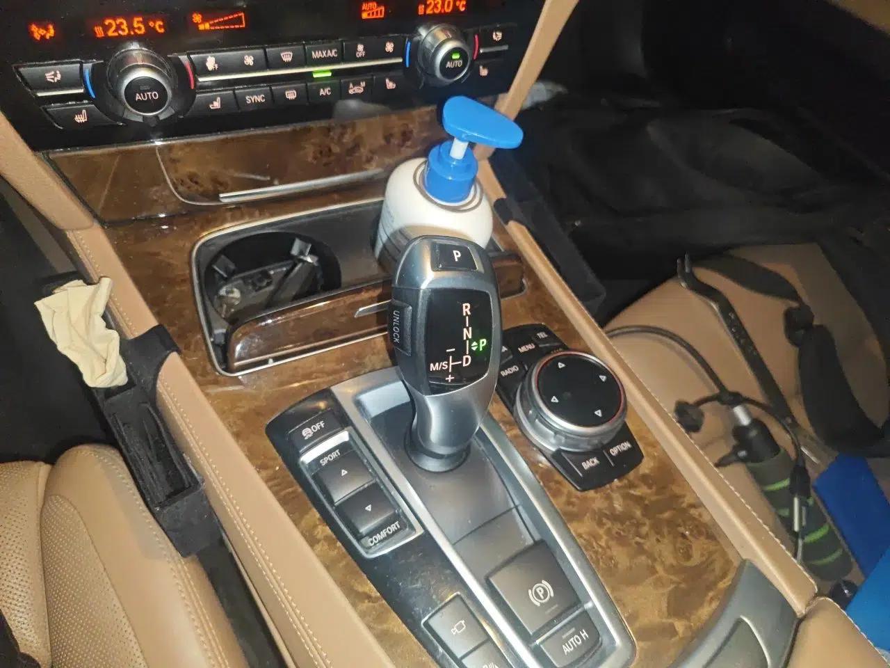 BMW 7 Series 2013 740Li Luxury Model — миниатюра 14