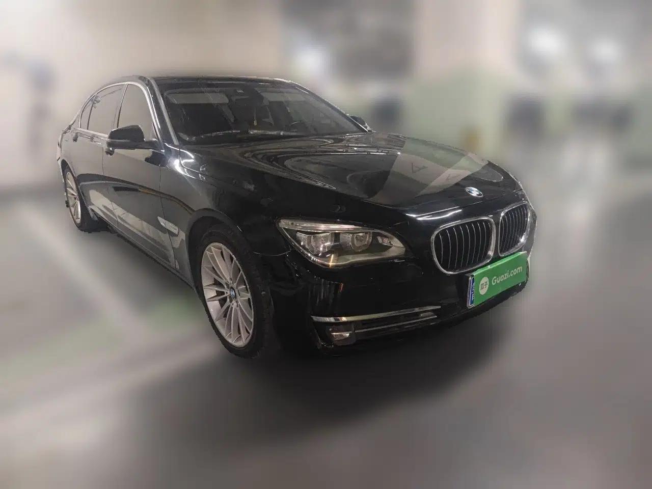 BMW 7 Series 2013 740Li Luxury Model — миниатюра 3
