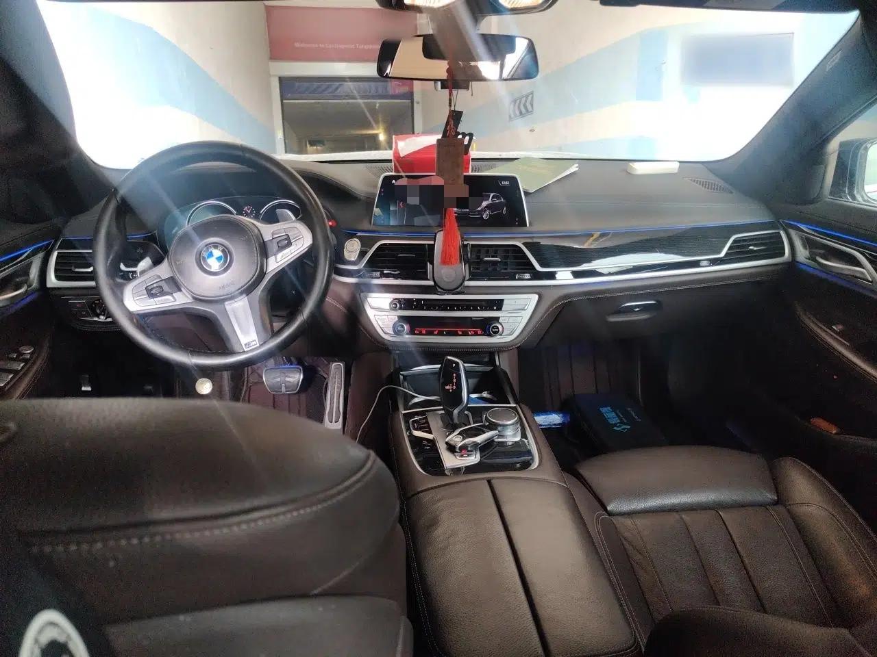 BMW 7 Series 2018 730Li Leading Model M Sport Package — миниатюра 9