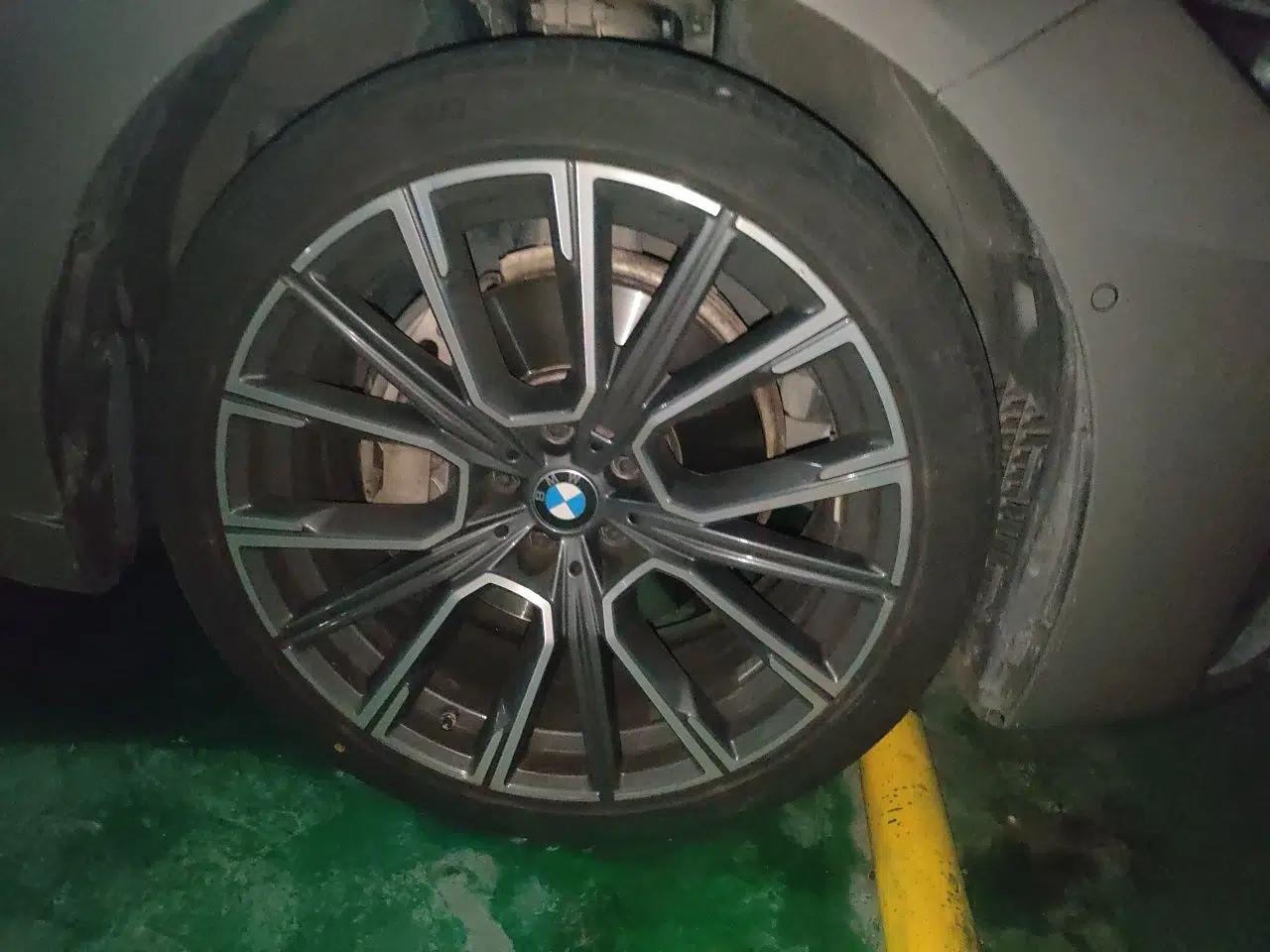 BMW 7 Series 2021 740Li xDrive Executive M Sport Package — миниатюра 8