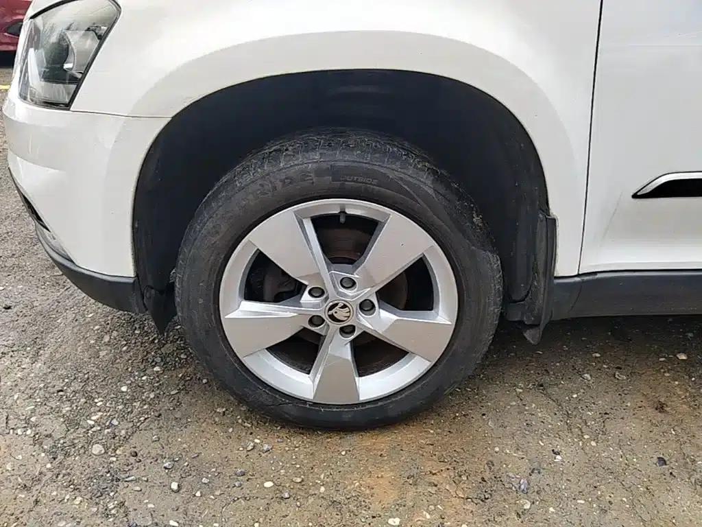 Yeti 2014 1.8TSI DSG Polar Edition — миниатюра 23
