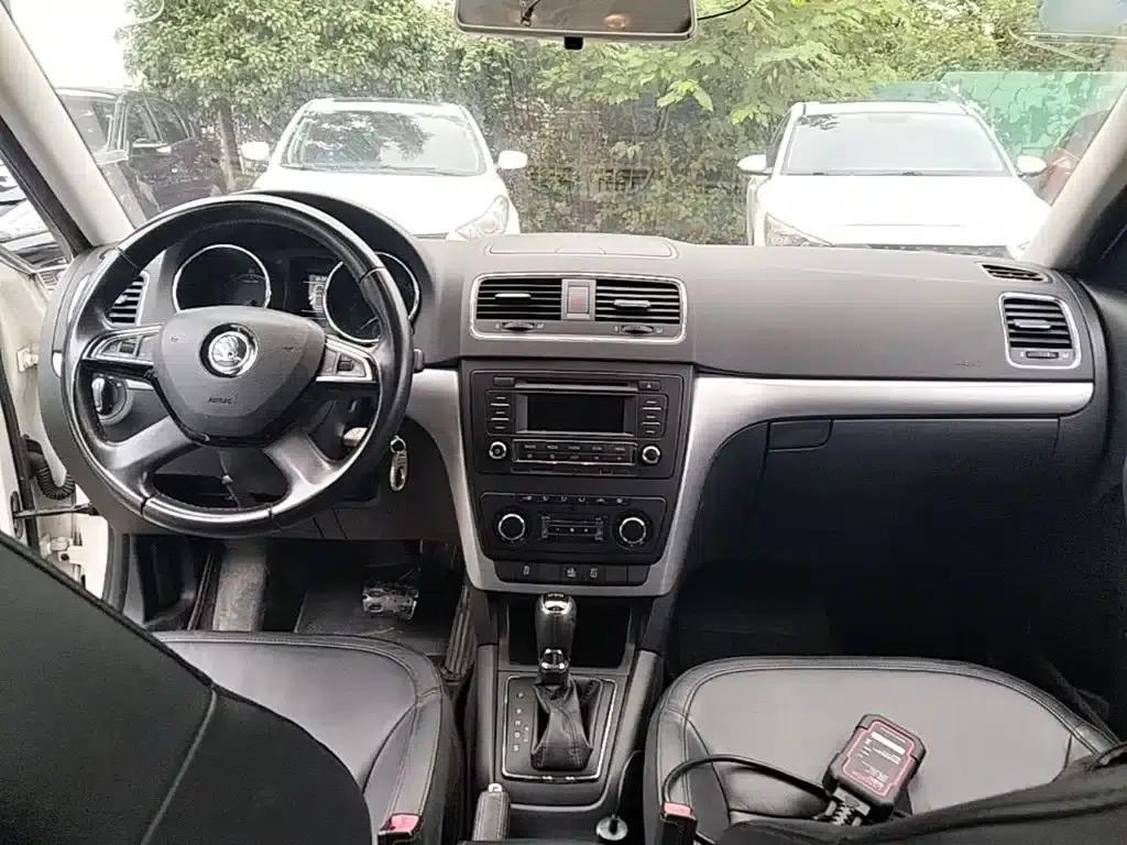 Yeti 2014 1.8TSI DSG Polar Edition — миниатюра 10