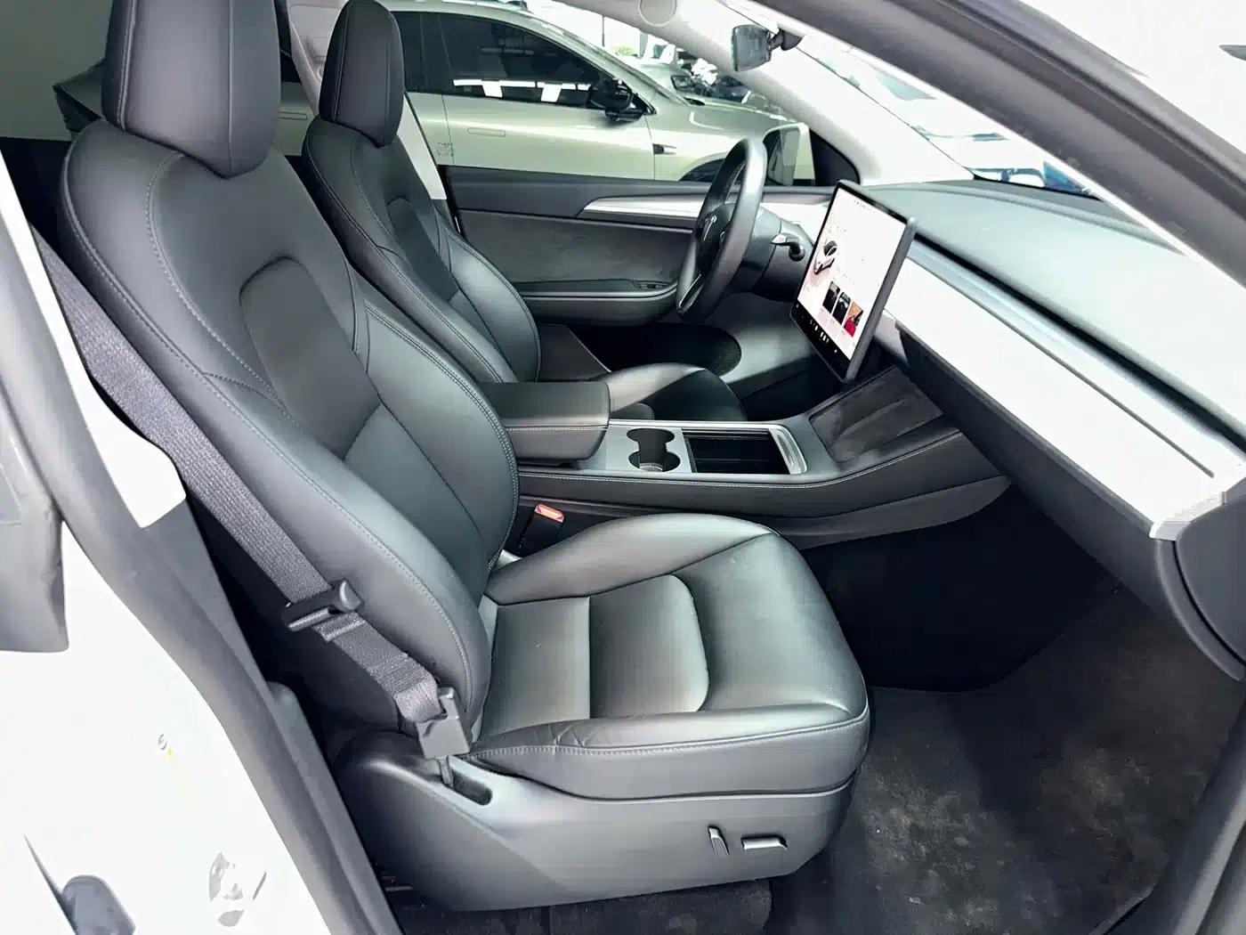 Model Y 2024 Rear-Wheel Drive — миниатюра 9