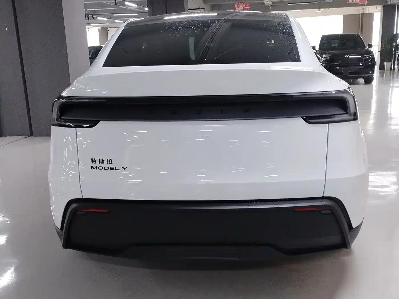 Model Y 2026 Rear-Wheel Drive — миниатюра 7