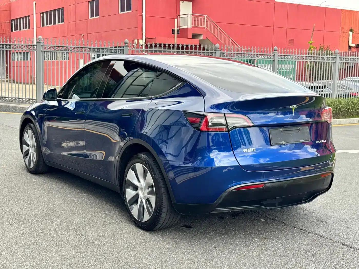 Model Y 2021 Long Range All-Wheel Drive — миниатюра 4