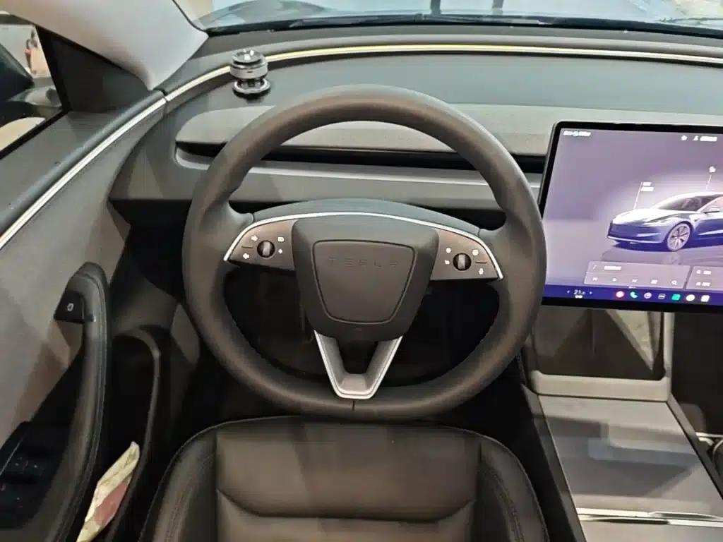 Model 3 2023 Rear-Wheel Drive — миниатюра 11