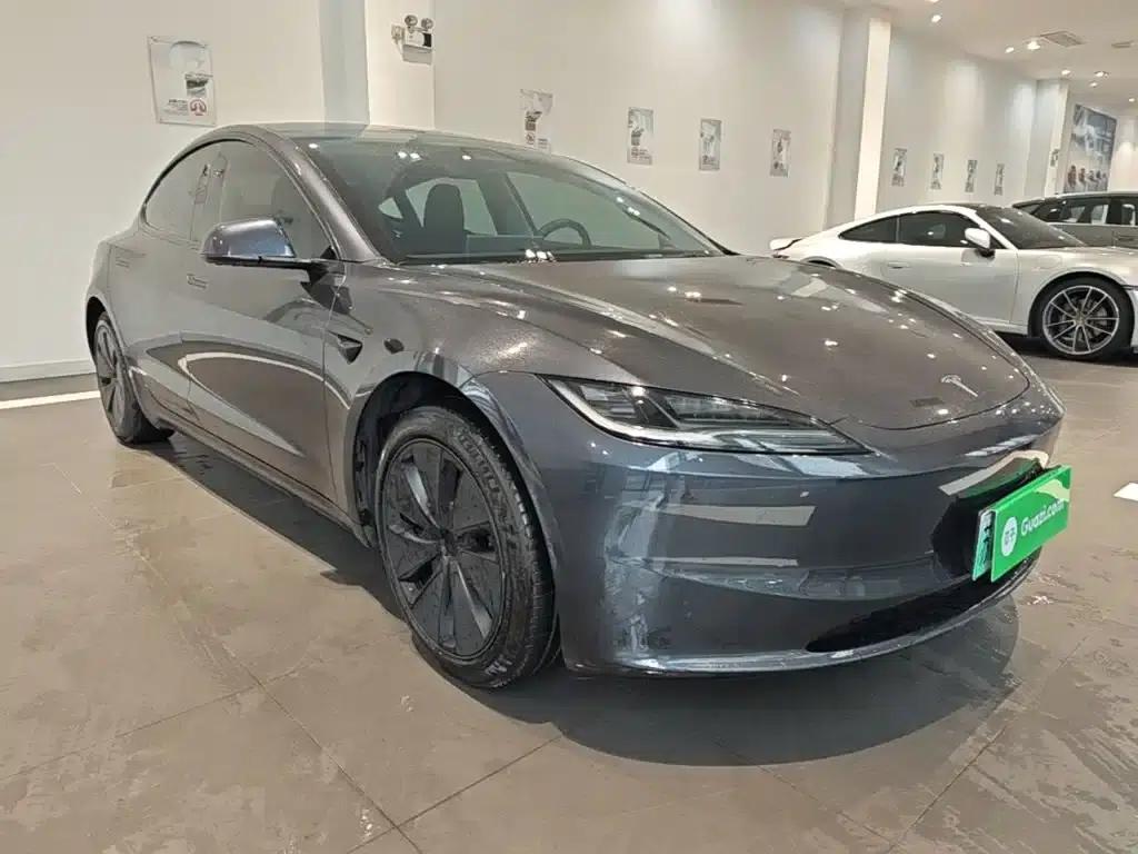 Model 3 2023 Rear-Wheel Drive — миниатюра 4
